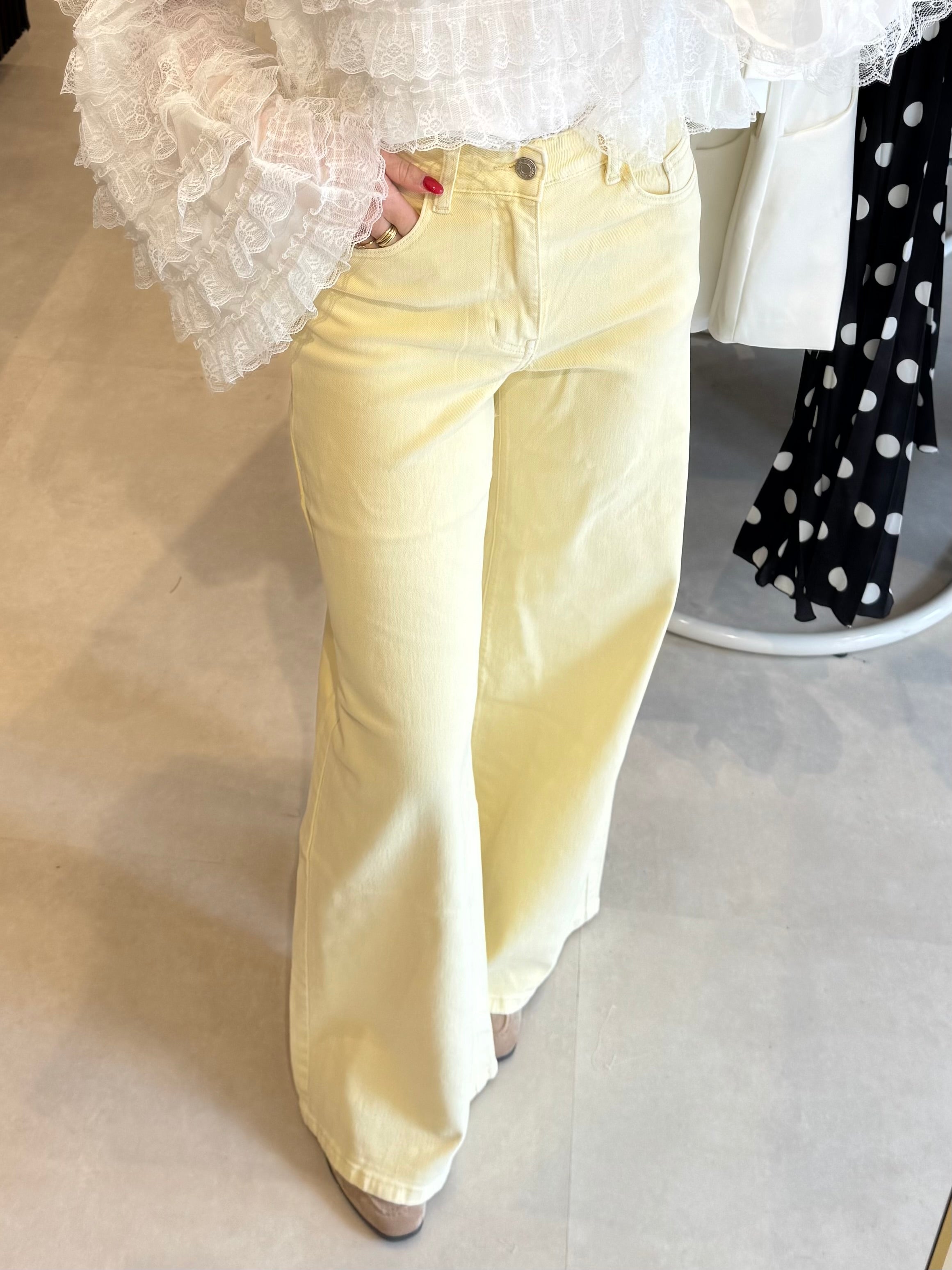 Wide leg jeans - Lichtgeel