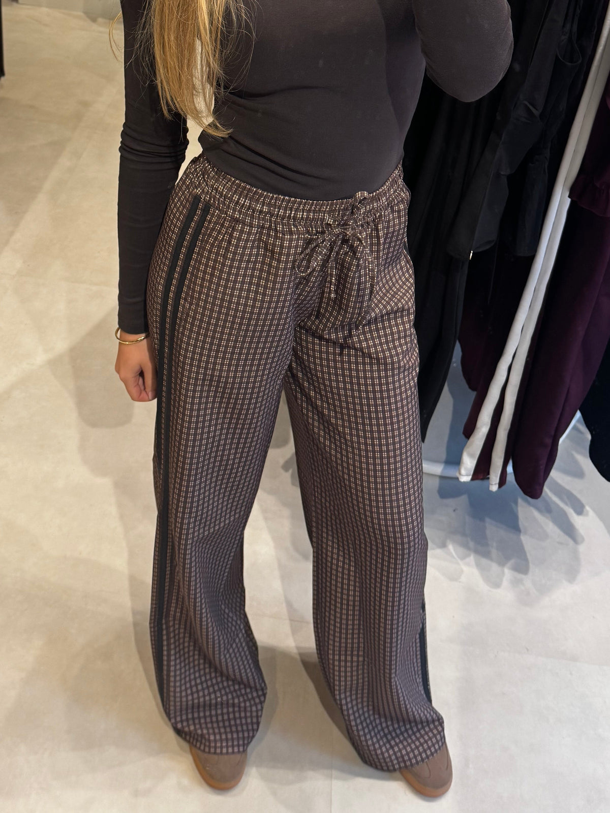 Geruite broek met streep - Bruin