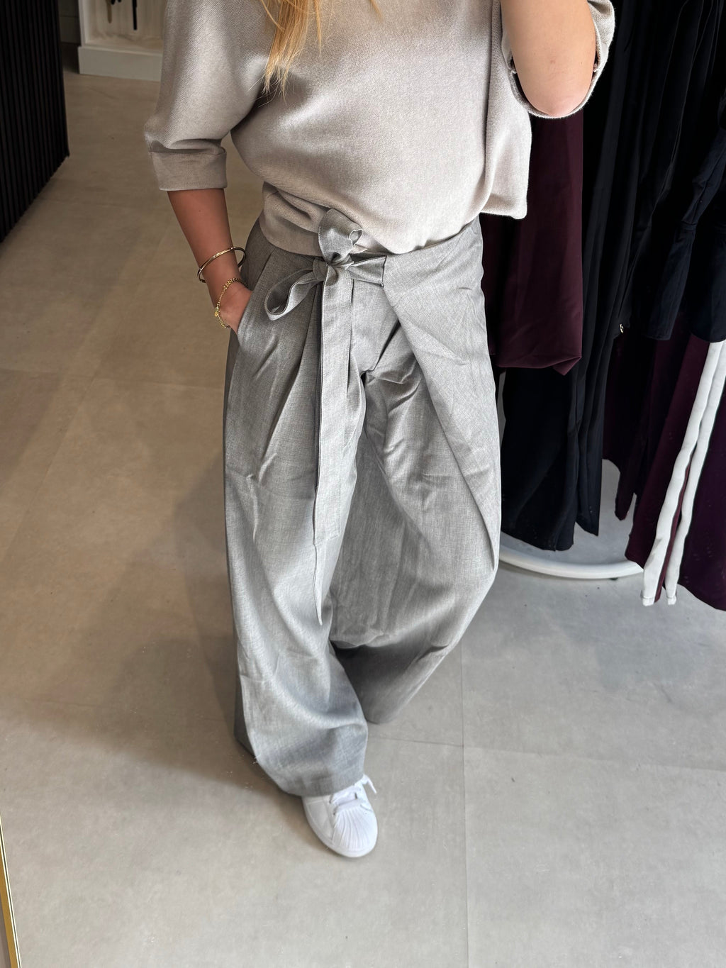 Pantalon met overslag - Greige