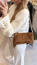 Suede tasje met studs - Camel