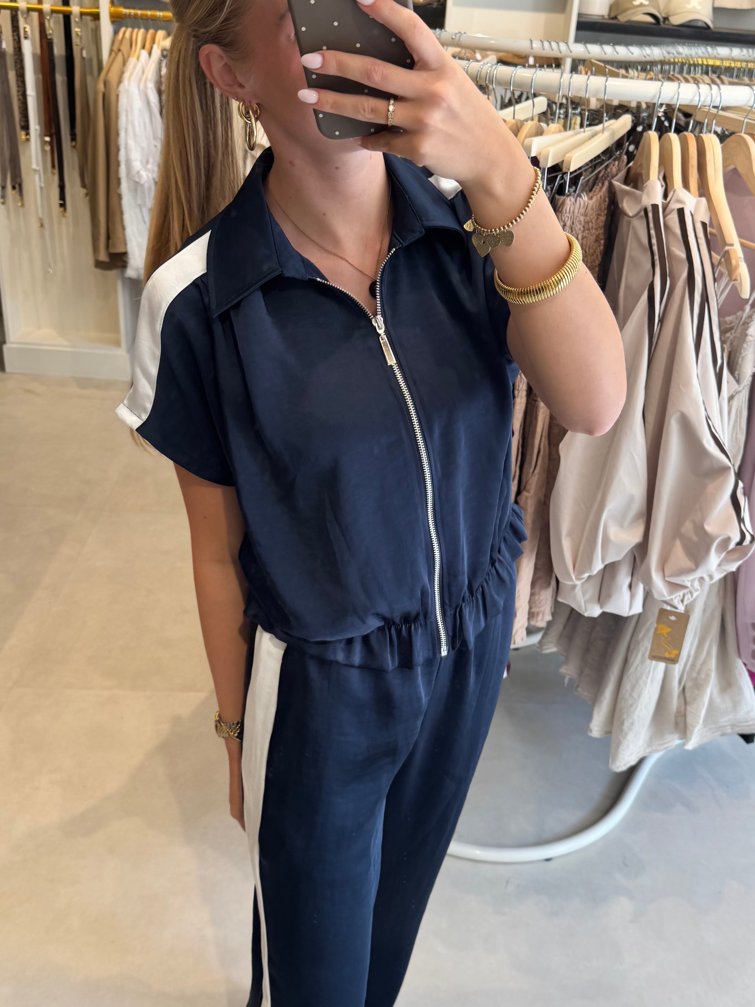 Satijnen bomber met bies - Donkerblauw