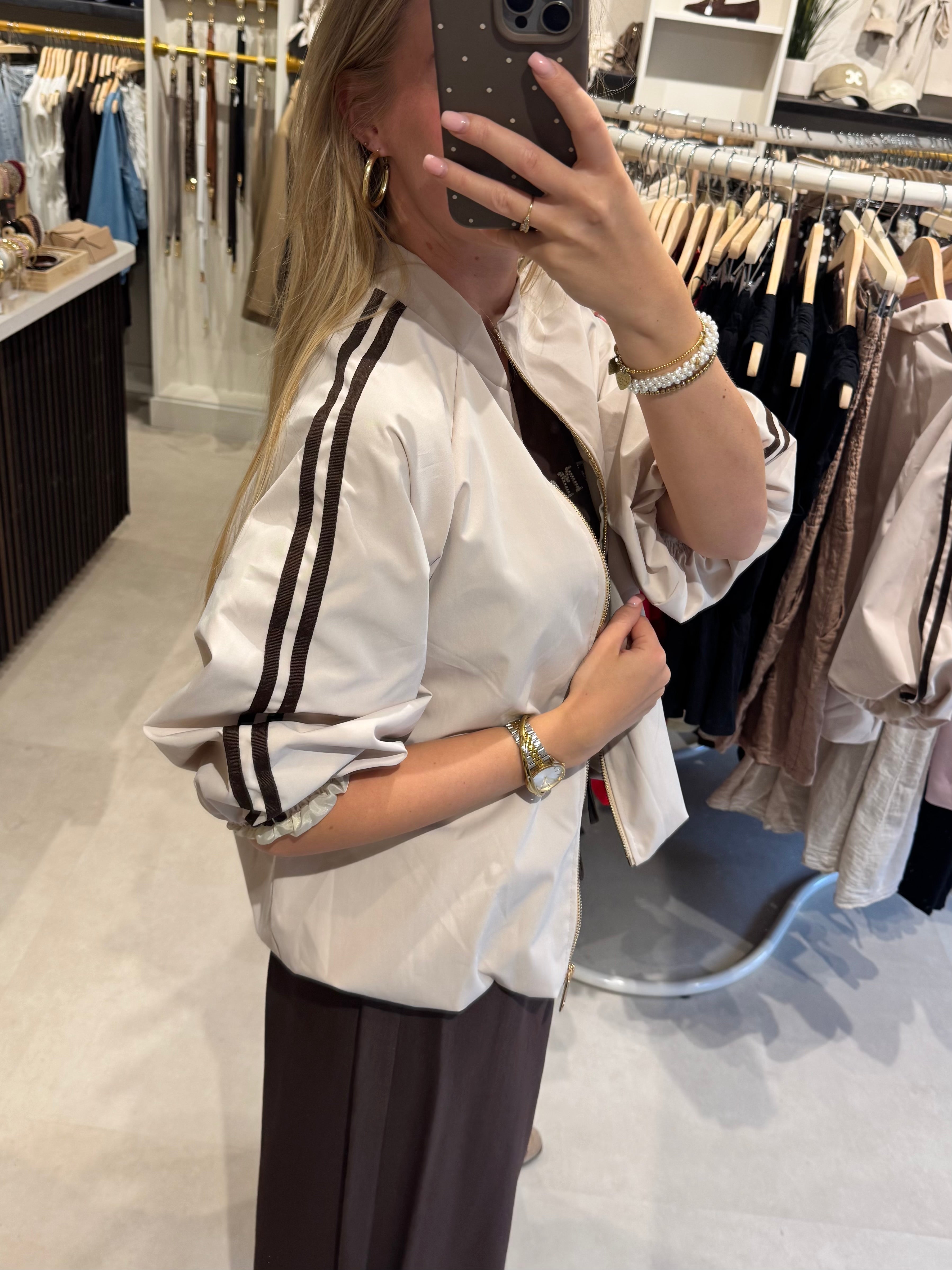 Kort bomberjasje met dubbele bies - Beige