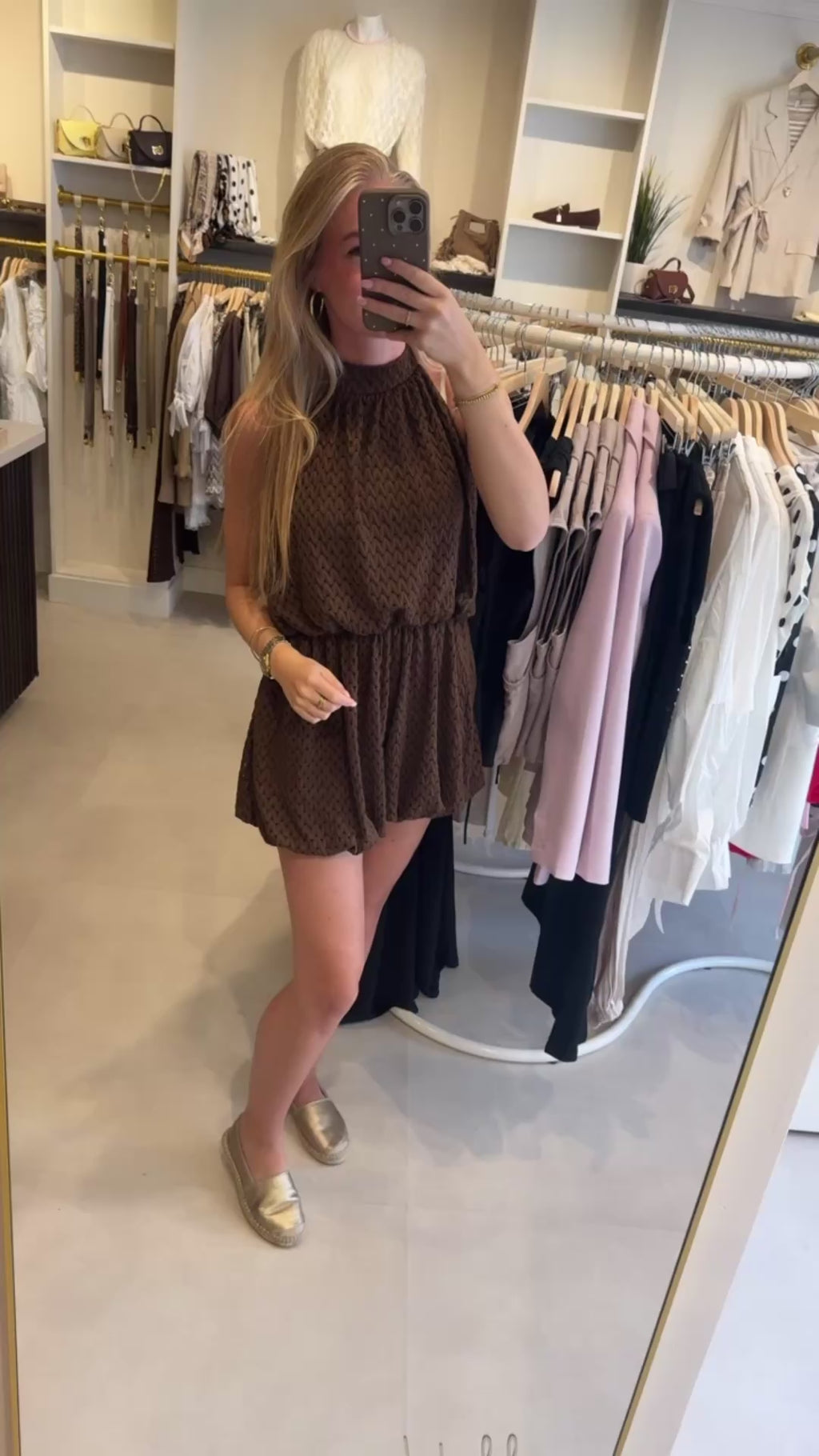 Playsuit opengehaakt - Donkerbruin